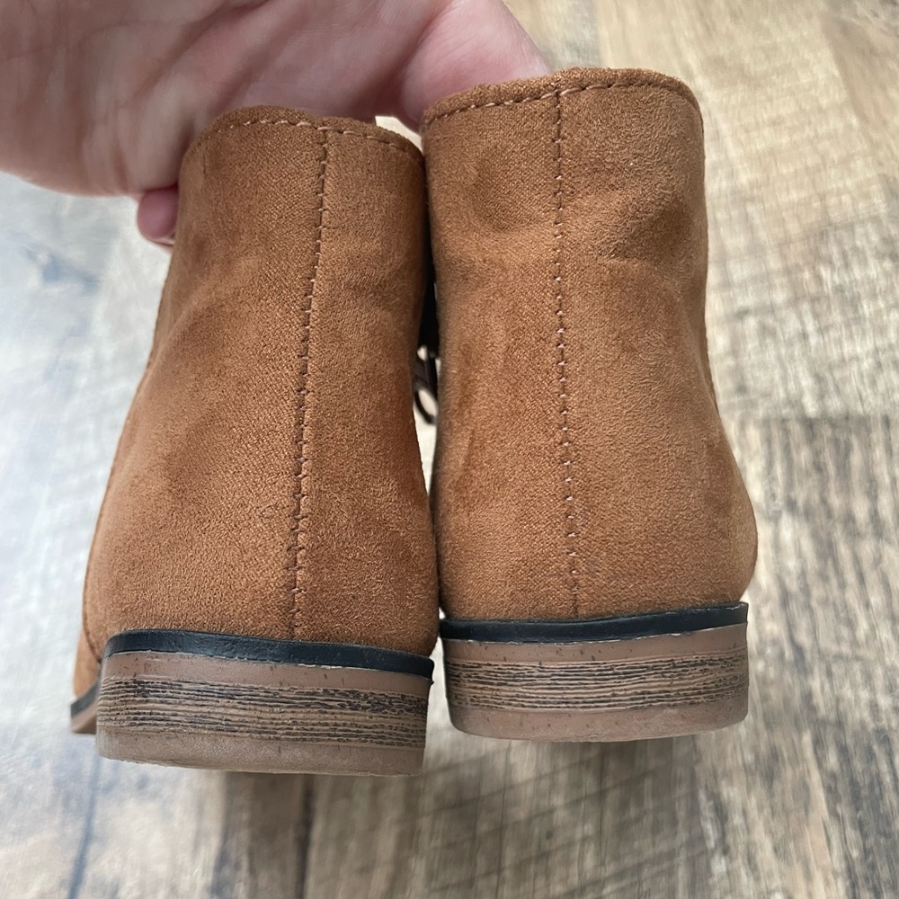 Cat & Jack Booties - Picture 3 of 8